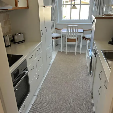 Admirals Nest Daire *