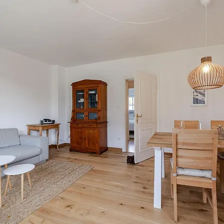 Admirals Nest Daire