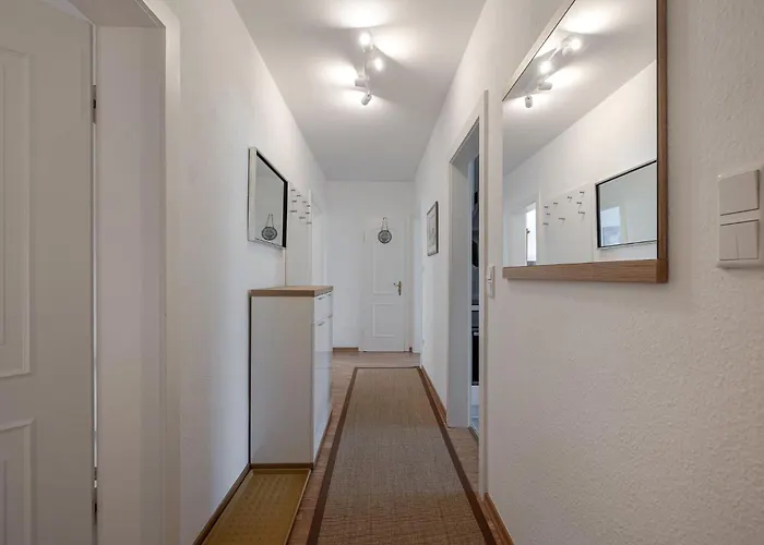 Admirals Nest * ليست